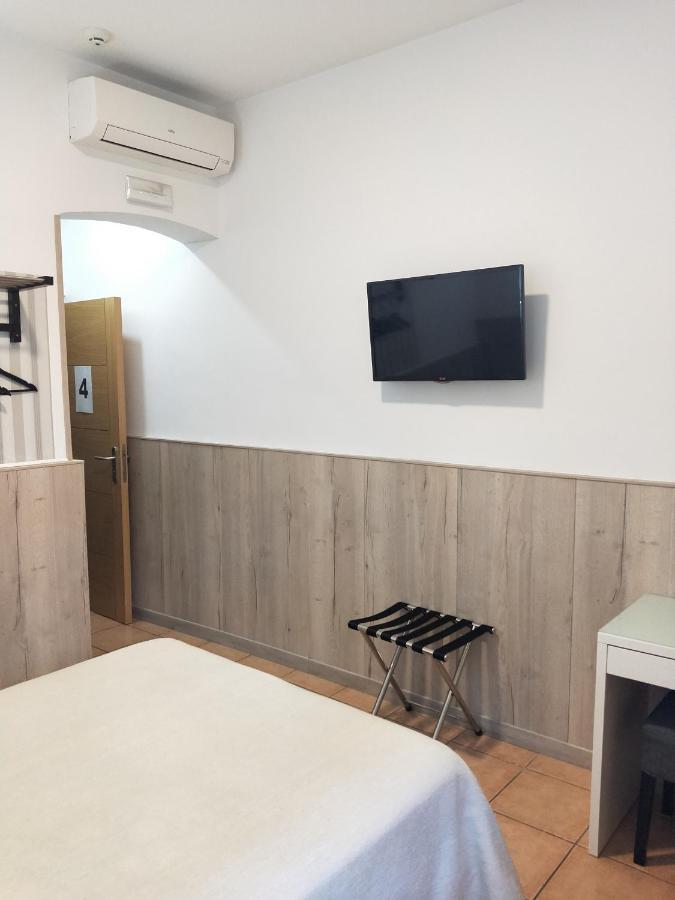 Hostal Maria Ronda Madrid Ngoại thất bức ảnh
