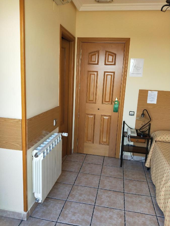 Hostal Maria Ronda Madrid Ngoại thất bức ảnh