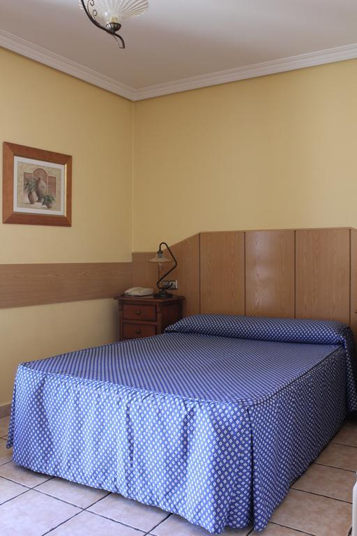Hostal Maria Ronda Madrid Ngoại thất bức ảnh